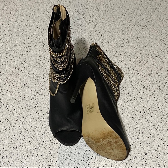 bebe | Black Alyssa Chain Open Toe Boots/Booties - Picture 5 of 6